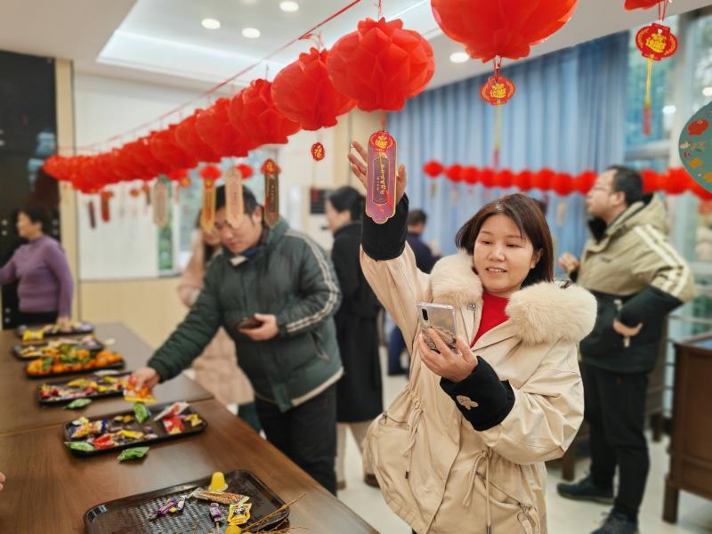 18e2999891374a475d0687ca9f989d8369412868e6f7b